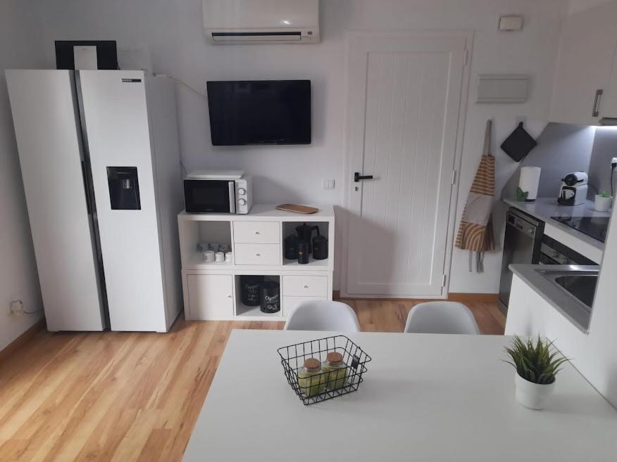 Terrassa-Solarium Centre Apartment ปลาตจาดาโร ภายนอก รูปภาพ