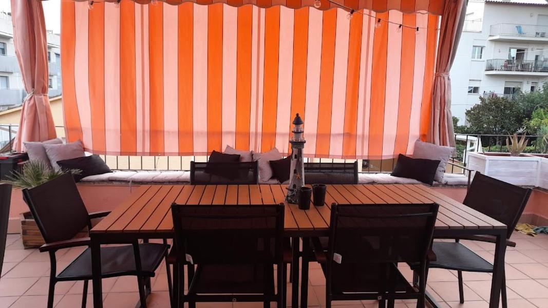 Terrassa-Solarium Centre Apartment ปลาตจาดาโร ภายนอก รูปภาพ
