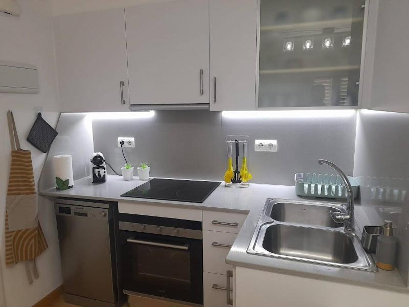 Terrassa-Solarium Centre Apartment ปลาตจาดาโร ภายนอก รูปภาพ