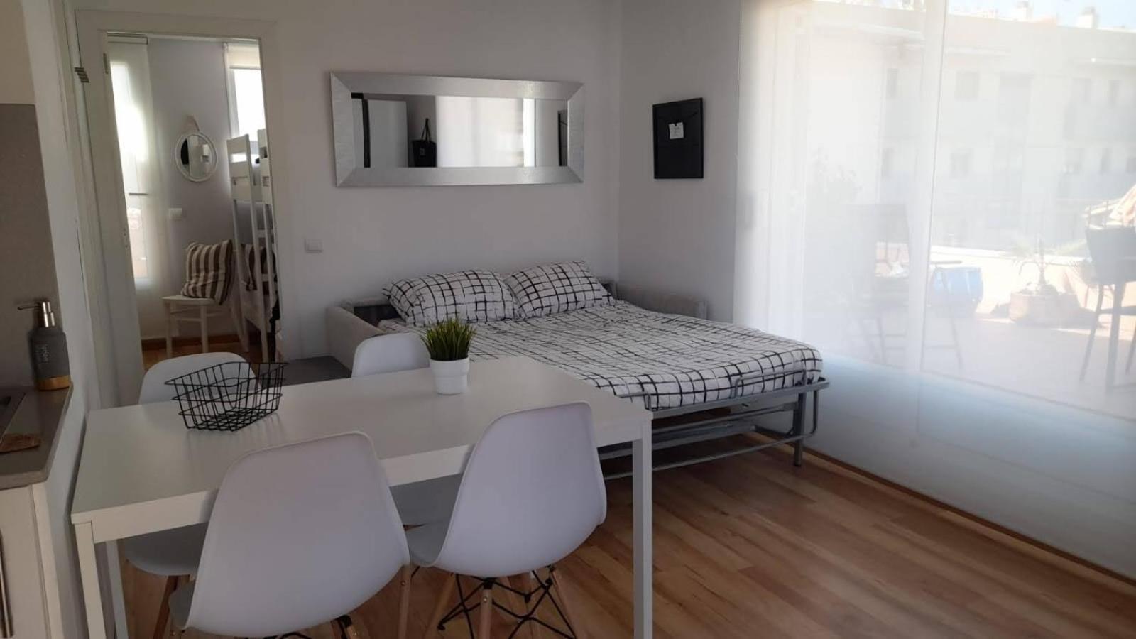 Terrassa-Solarium Centre Apartment ปลาตจาดาโร ภายนอก รูปภาพ
